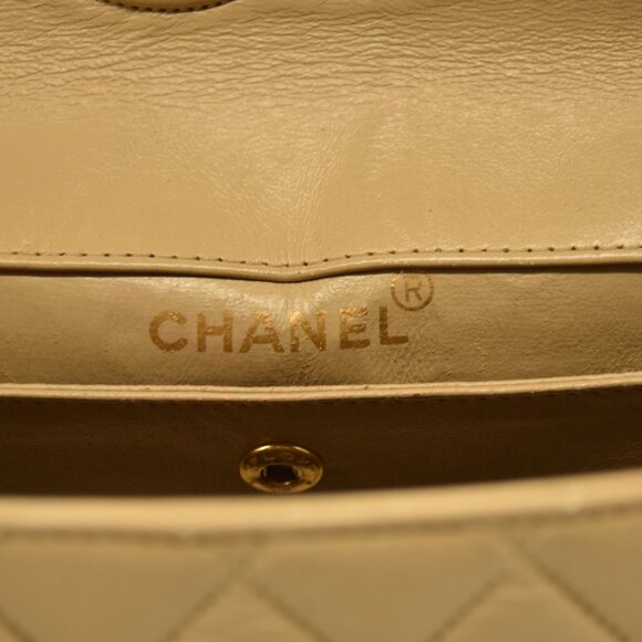 CHANEL Quilted CC Single Flap Shoulder Bag Matelasse Leather Chain - Picture 14 of 16